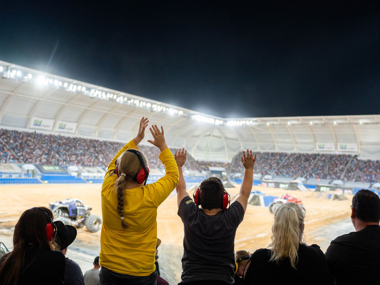Monster Jam - Evening, Kids cheering